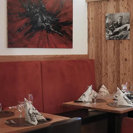 Spoel Restaurant فندق *