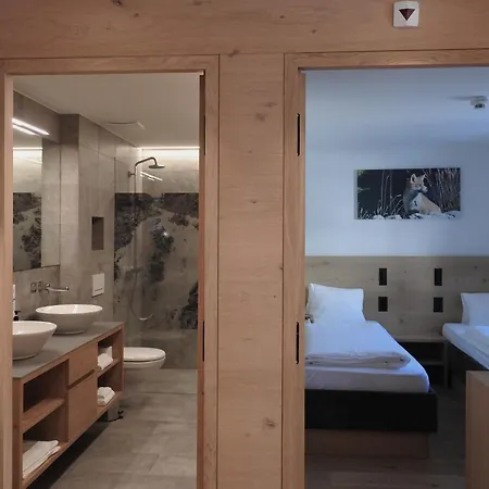 Spoel Restaurant فندق *