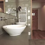 Spoel Restaurant Hotel *