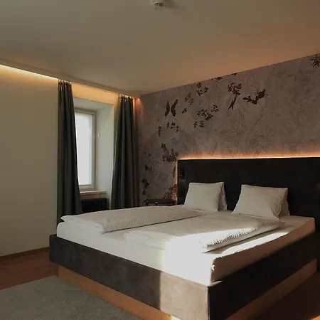 Spoel Restaurant 酒店